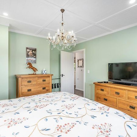 Bayview Valley Lodge Bed & Breakfast Whitianga Esterno foto