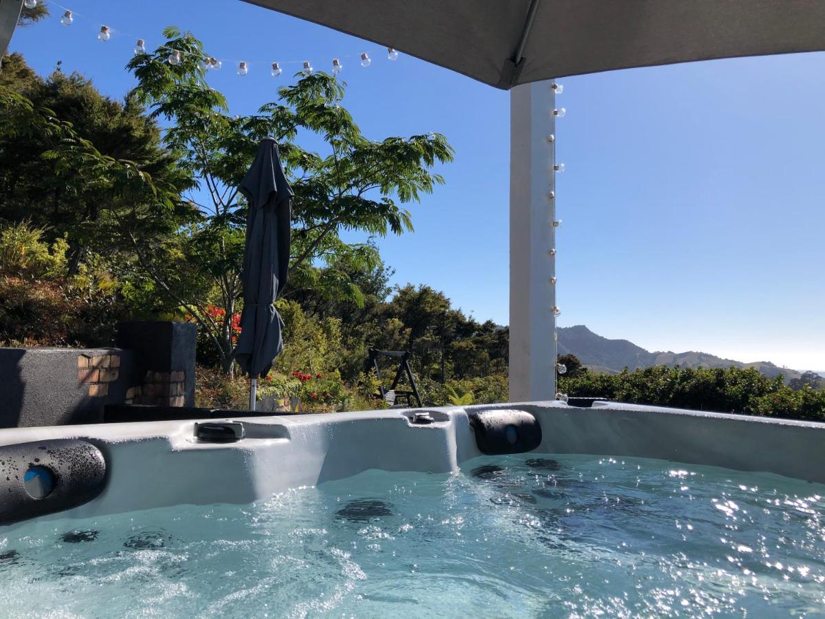 Bayview Valley Lodge Bed & Breakfast Whitianga Esterno foto